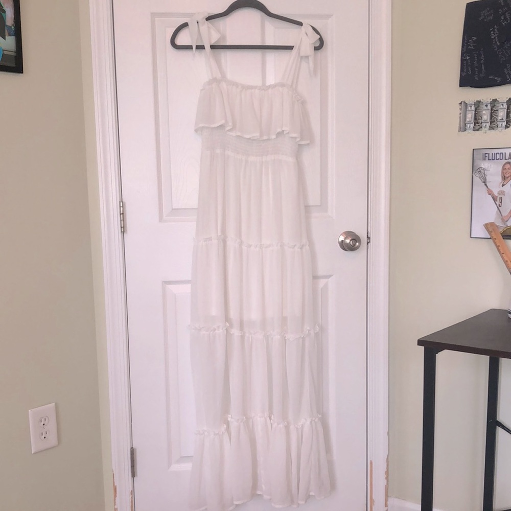White maxi dress